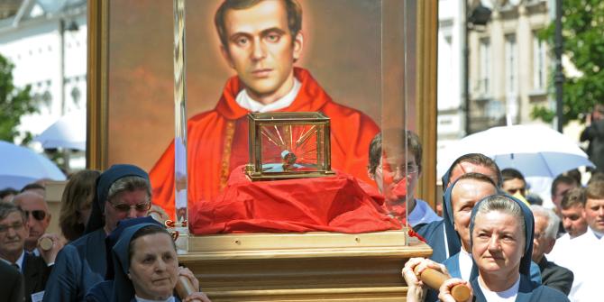 Vers la reconnaissance par l eglise d un miracle a creteil